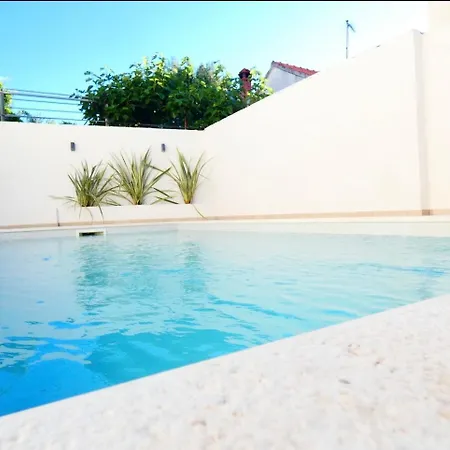 Βίλα Klaudia With Pool *