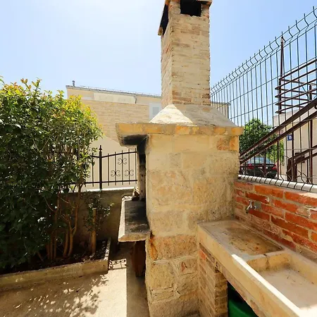 Villa Klaudia With Pool *