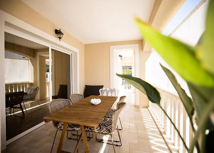 Villa Klaudia With Pool *