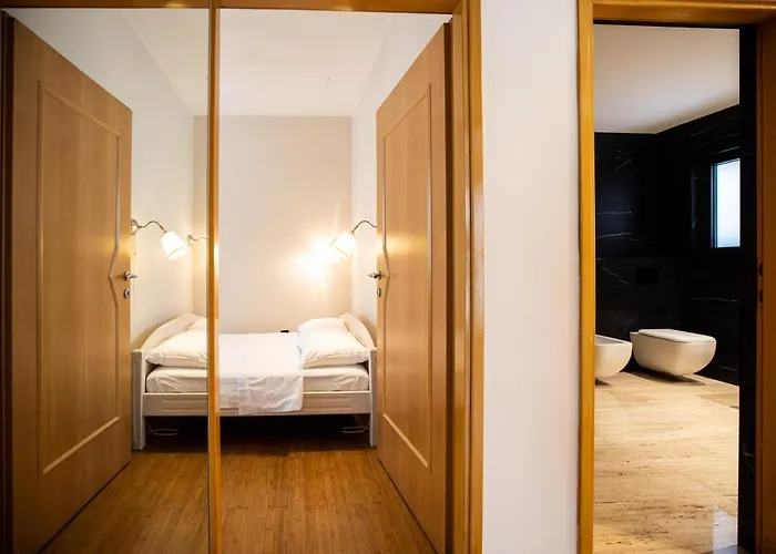 Klaudia With Pool Villa *