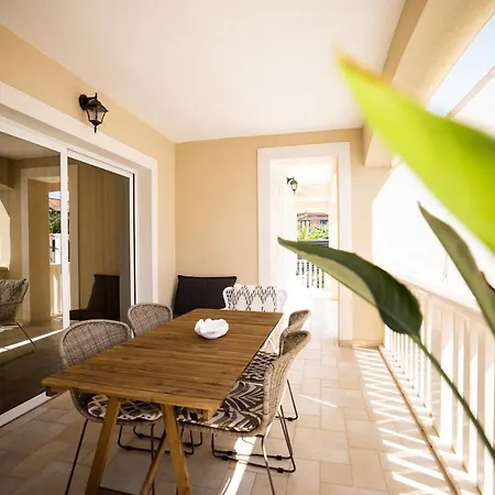 Villa Klaudia With Pool *