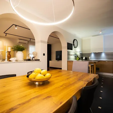 Klaudia With Pool Vila